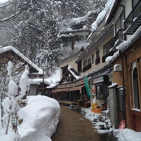 Sawataya Nozawaonsen Bagian luar foto