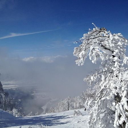 Sawataya Nozawaonsen Bagian luar foto