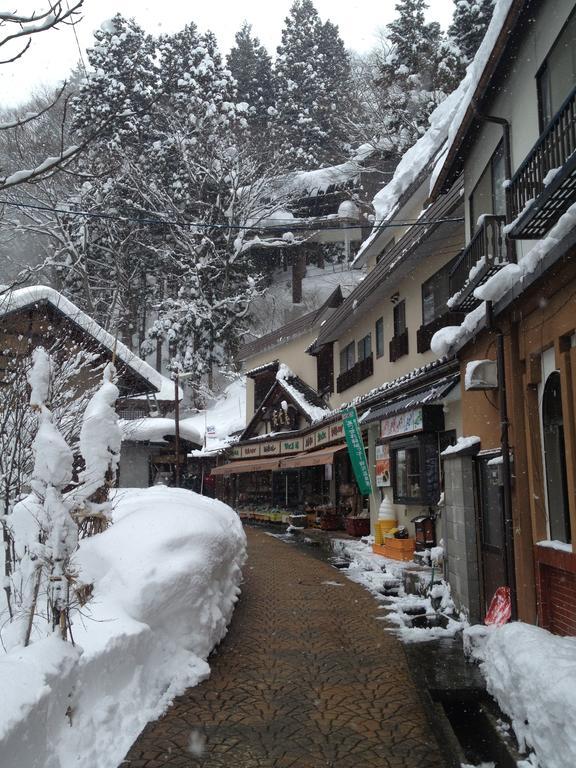 Sawataya Nozawaonsen Bagian luar foto